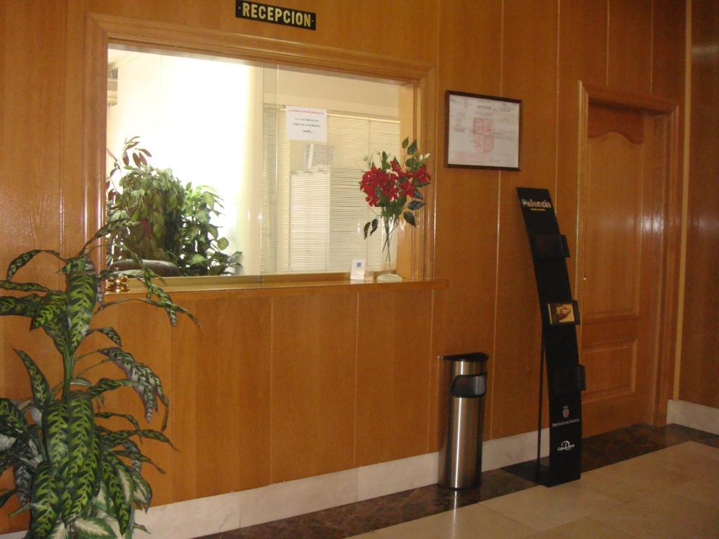 Hostal Serpol Palencia Eksteriør bilde